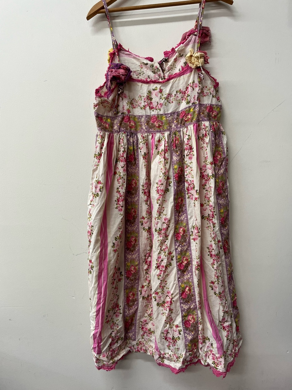 Rare magnolia pearl amigas flower stripe dress in bougainvillea